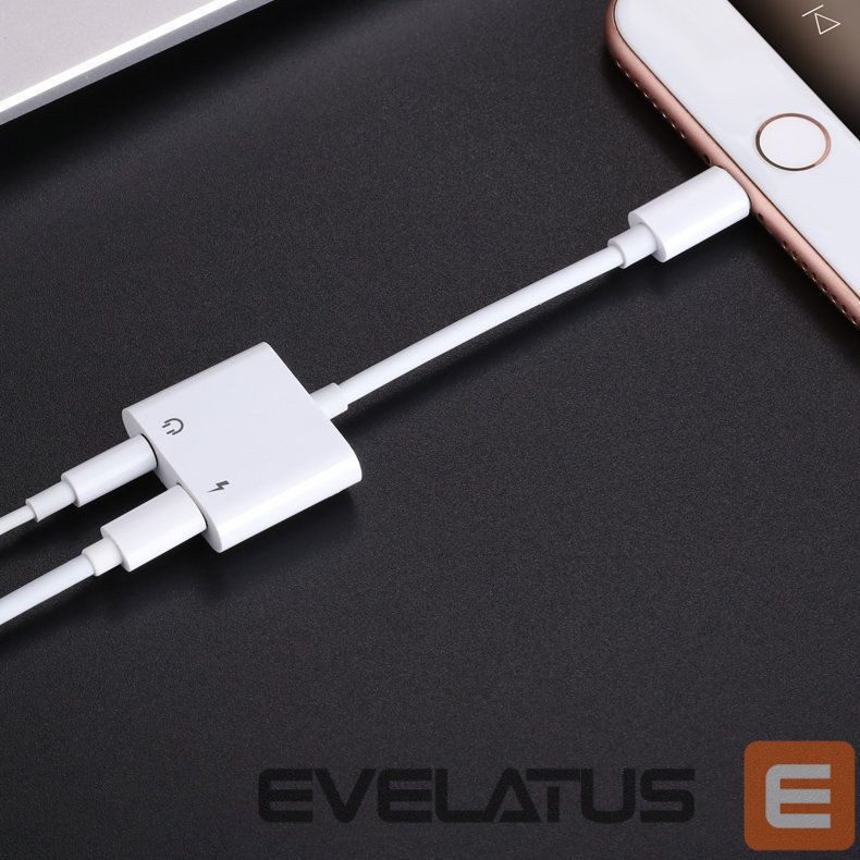Kabelis Joyroom Joyroom S-Y104 headphone adapter Lightning - Lightning / mini jack 3.5mm - white