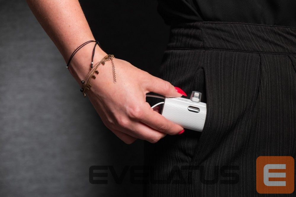 Ārējais akumulators Forcell Powerbank Forcell F-Energy Power Plug F5K3 PD 20W 5000 mAh with built-in connector Lightning white