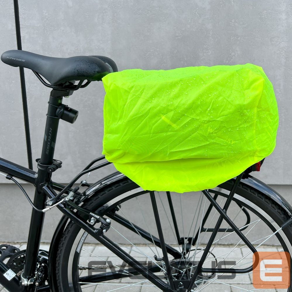 Piederums velosipēdiem Wozinsky Wozinsky Bike Pannier Rack Bag with Shoulder Strap 9L (Rain Cover Included) Black (WBB22BK)