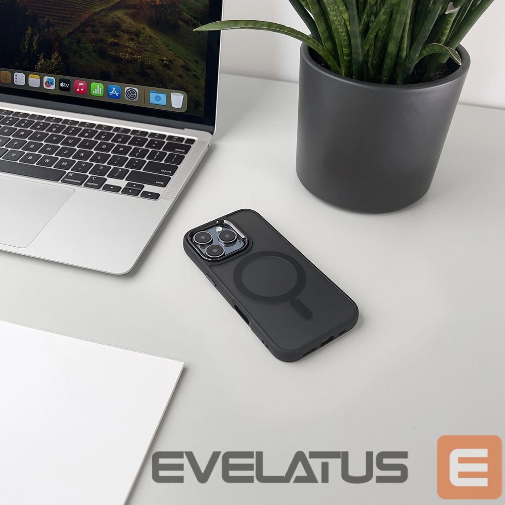 Aizmugurējais vāciņš Hurtel Fashion Case with MagSafe for iPhone 16e - Black