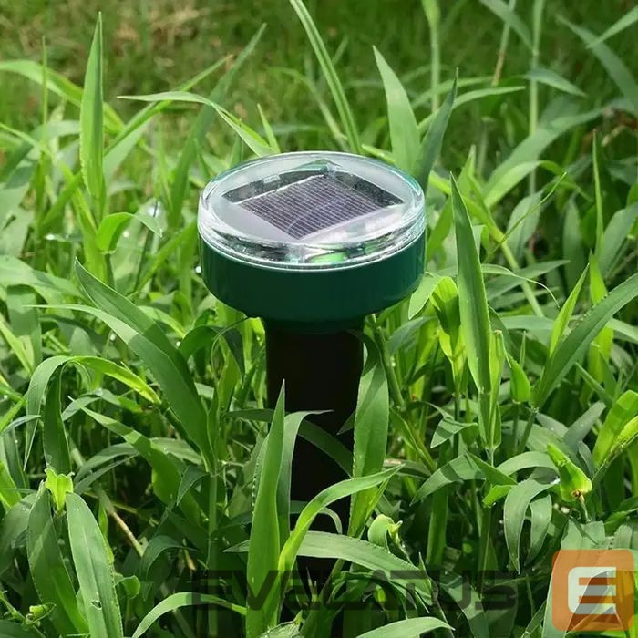 Cita prece iLike Gardenera Solar Ultrasonic Mole and Rodent Repeller 22.5x6.3cm Set of 2 pcs for Garden and Lawn